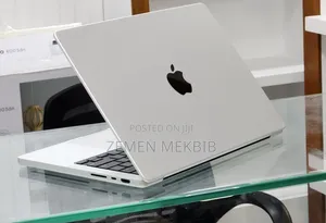 New Laptop Apple MacBook Pro M1 16GB Apple M1 Pro SSD 512GB