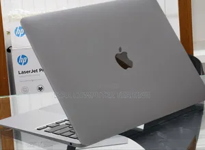 New Laptop Apple MacBook Air 2020 8GB Intel Core i3 SSD 256GB