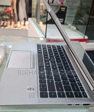 New Laptop HP EliteBook 840 G8 16GB Intel Core i7 SSD 256GB