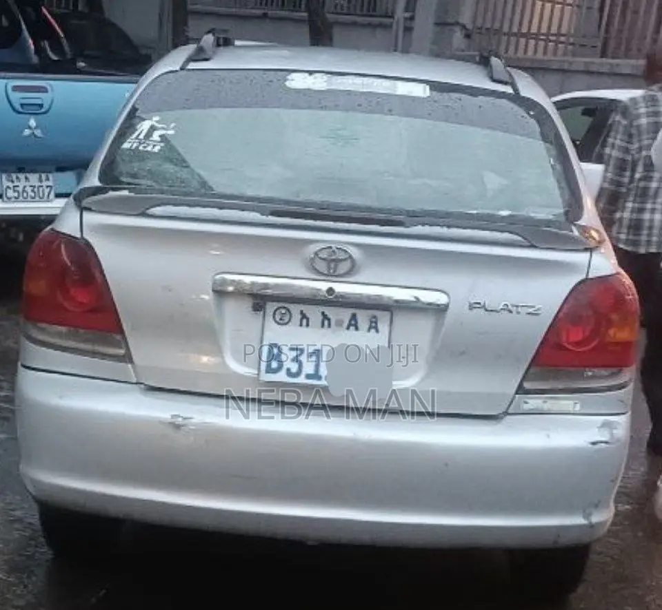 Toyota Platz 1.0 FWD 2005 Silver