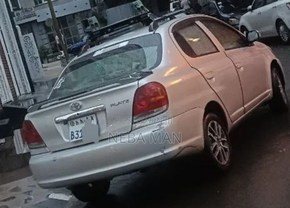 Toyota Platz 1.0 FWD 2005 Silver