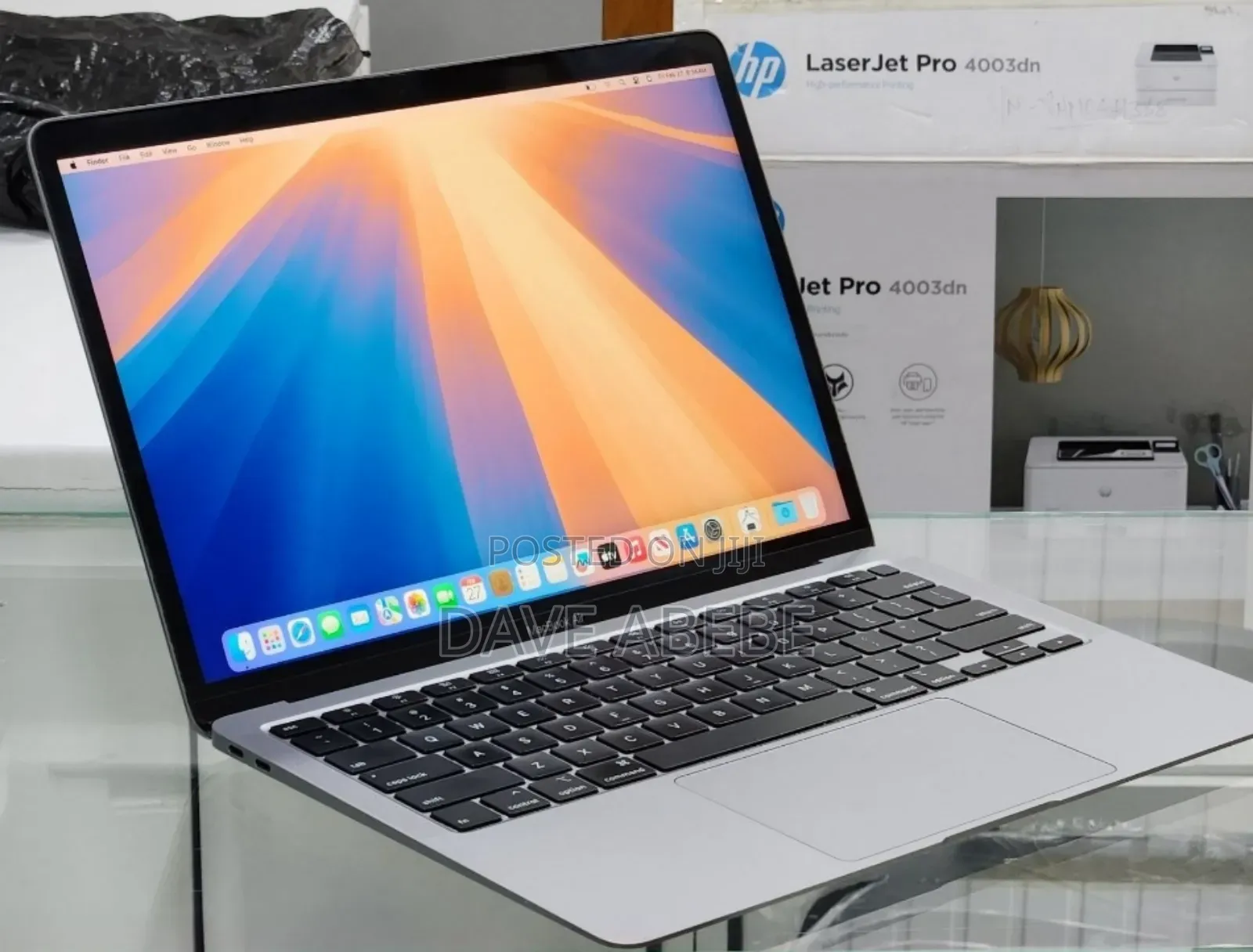 New Laptop Apple MacBook Air 2020 8GB Intel Core i3 SSD 256GB
