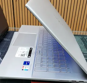New Laptop HP Envy x360 12GB Intel Core i7 SSD 512GB
