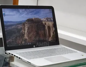 Laptop HP Envy 15 12GB Intel Core i5 SSHD+SSD 1T