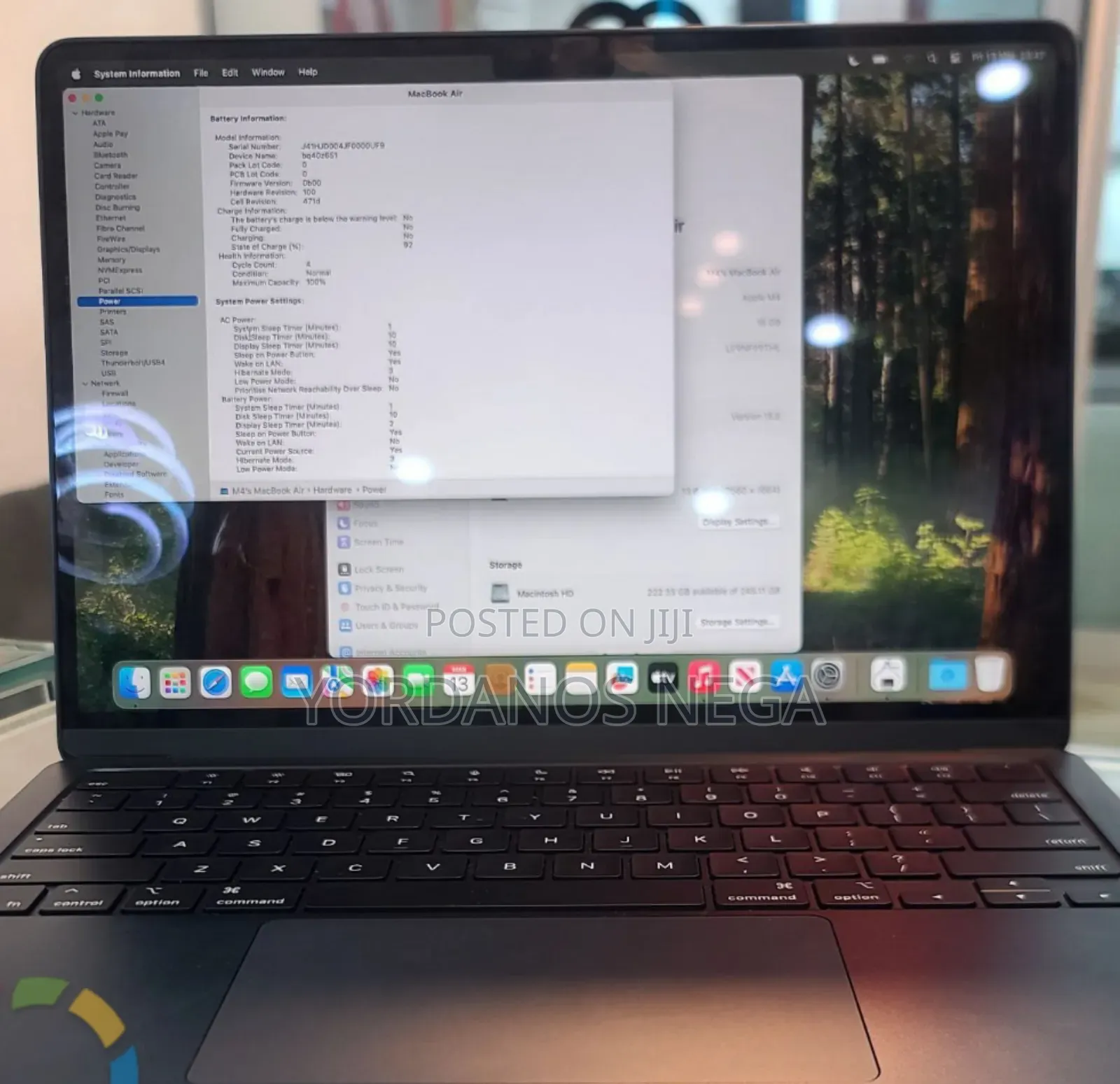 New Laptop Apple MacBook Air 2025 M4 13-inch 16GB Apple M4 SSD 256GB