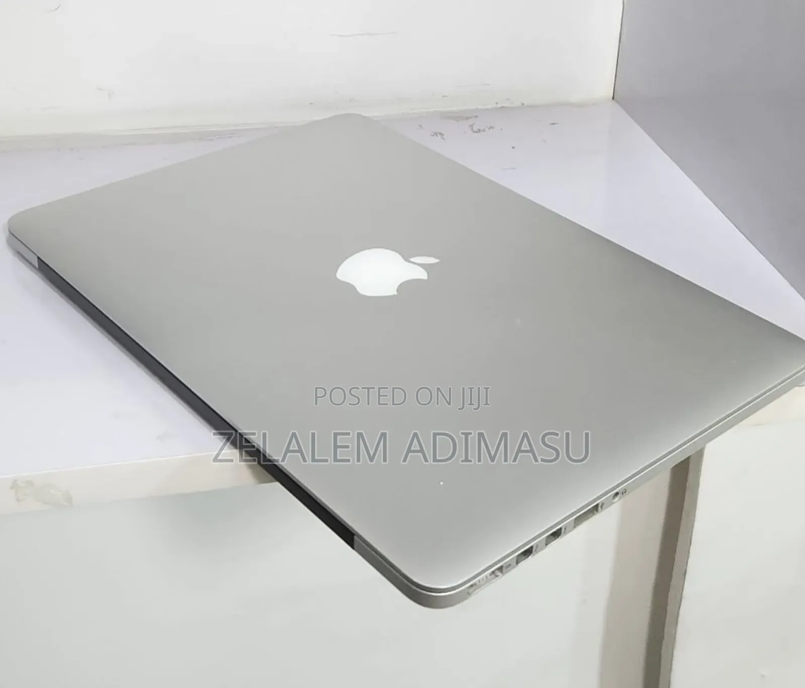 New Laptop Apple MacBook Pro 2015 16GB Intel Core i7 SSD 512GB