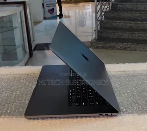 New Laptop Apple MacBook Pro 2019 16GB Intel Core i7 SSD 512GB