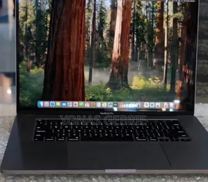 New Laptop Apple MacBook Pro 2019 16GB Intel Core i7 SSD 512GB