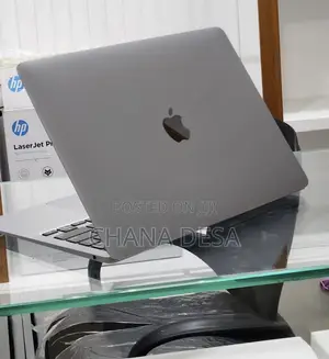 New Laptop Apple MacBook Air 2020 8GB Intel Core i3 SSD 256GB