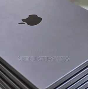 New Laptop Apple MacBook Pro M1 32GB Apple M1 Pro SSD 512GB