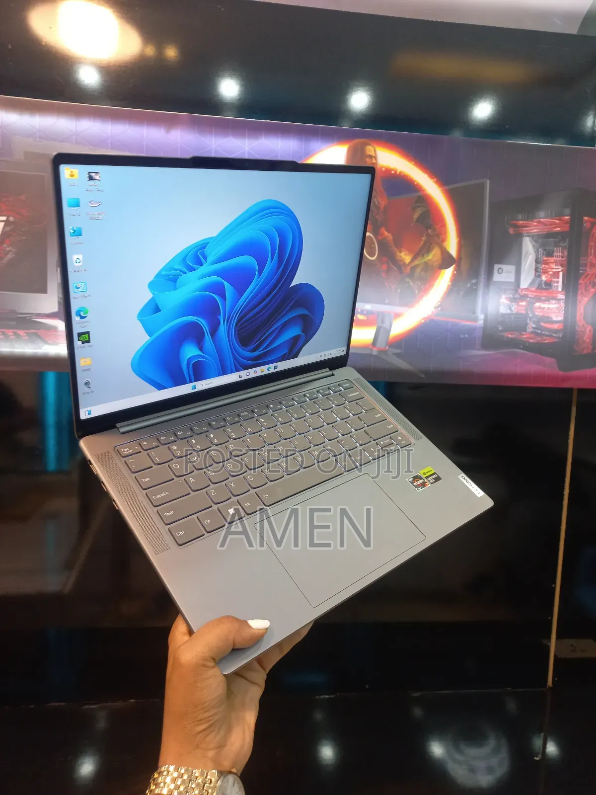New Laptop Lenovo 16GB AMD Ryzen 7 SSD 512GB