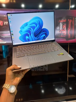 New Laptop Lenovo 16GB AMD Ryzen 7 SSD 512GB