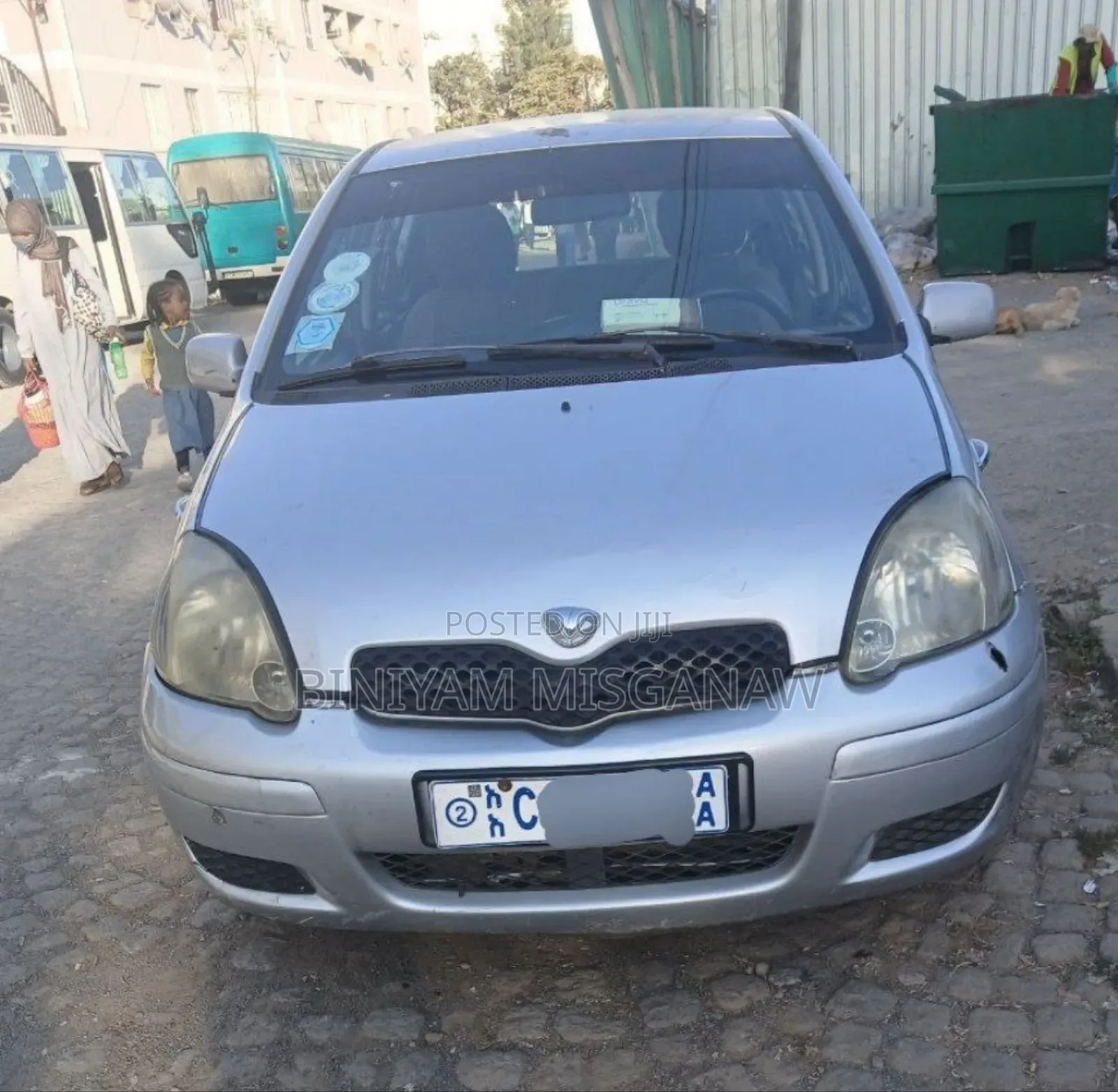 Toyota Vitz 2004 Silver