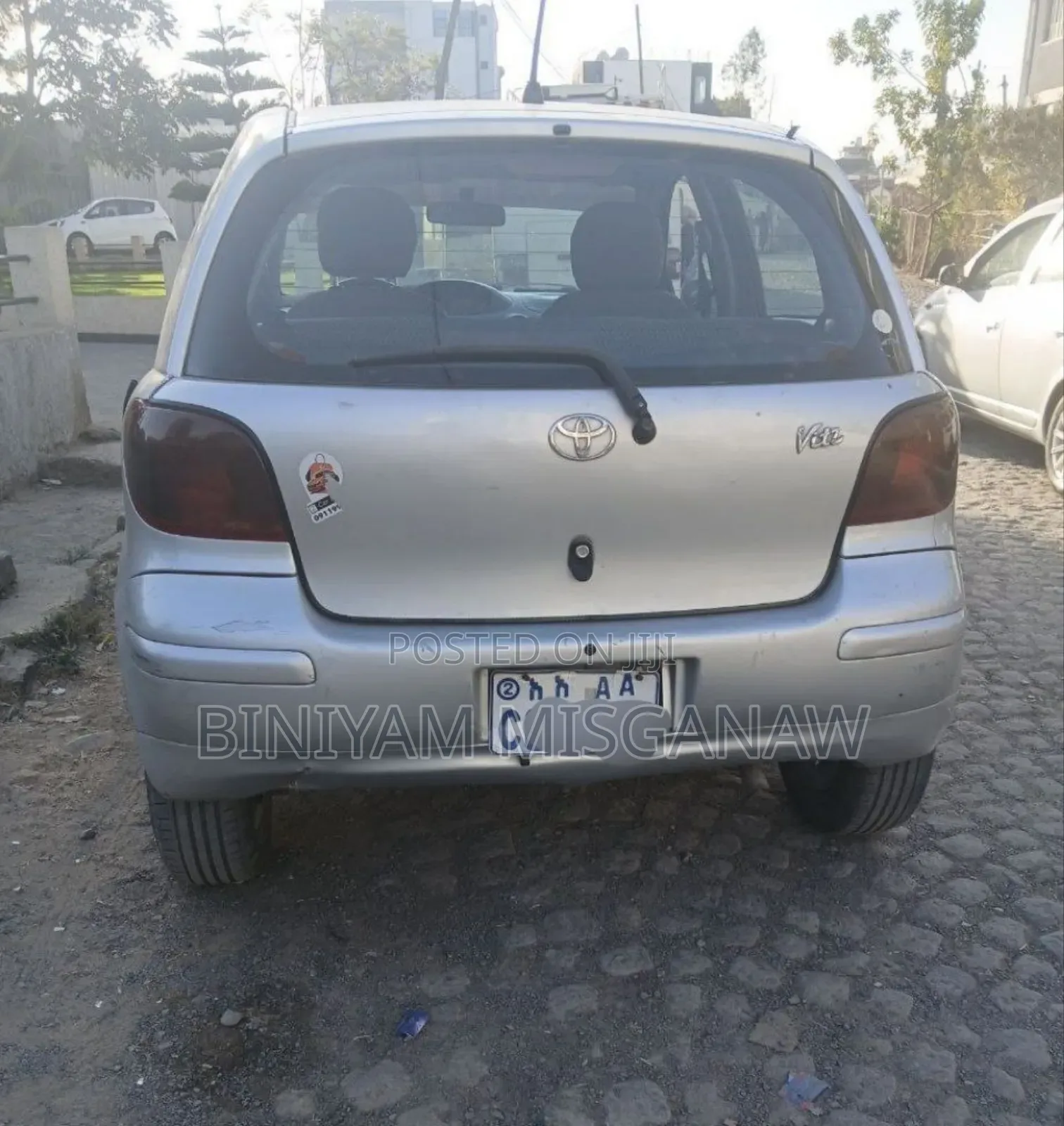 Toyota Vitz 2004 Silver
