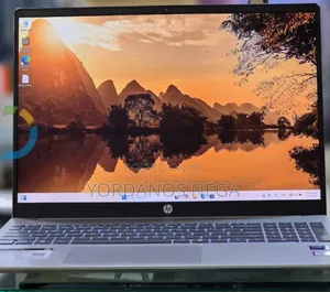 New Laptop HP Pavilion 17 8GB Intel Core Ultra 5 SSD 512GB