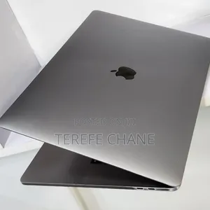 New Laptop Apple MacBook Pro 2018 32GB Intel Core i9 SSD 512GB