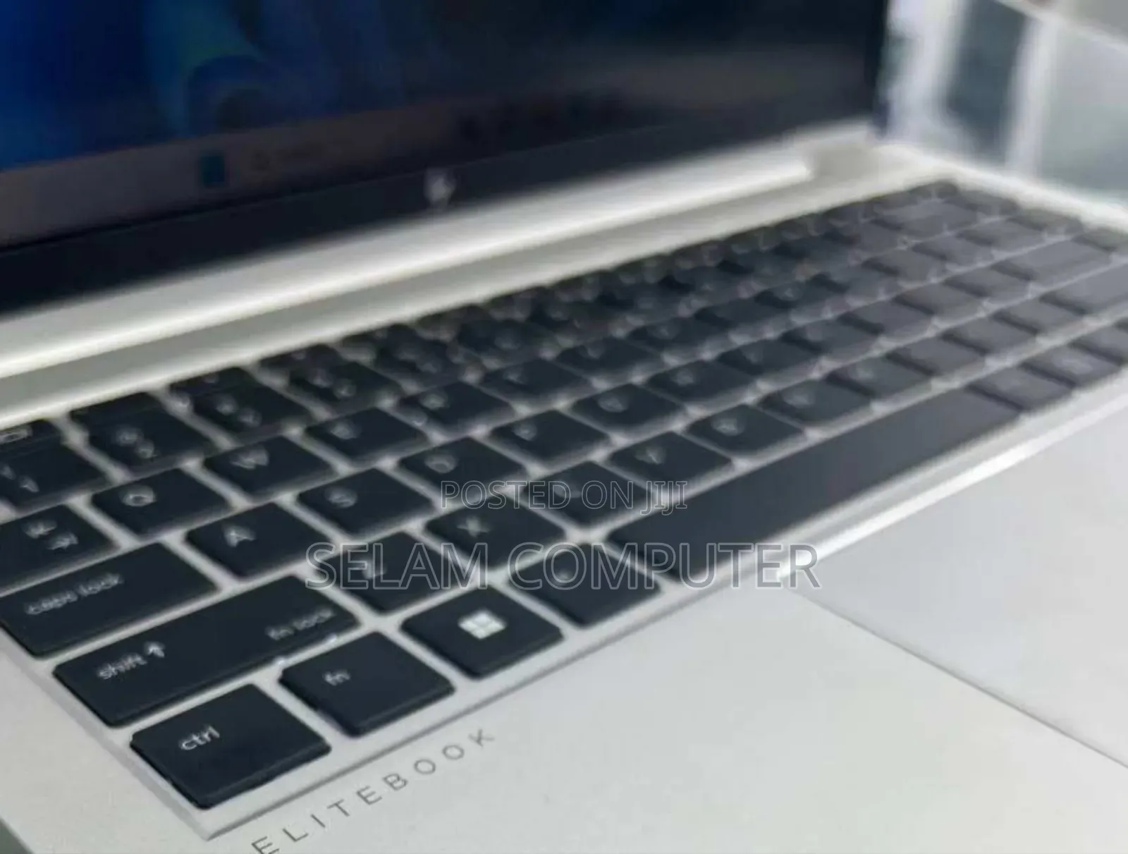 New Laptop HP EliteBook 830 G8 16GB Intel Core i5 SSD 512GB