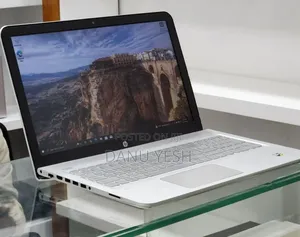 New Laptop HP Envy M6 8GB Intel Core i5 SSD 128GB