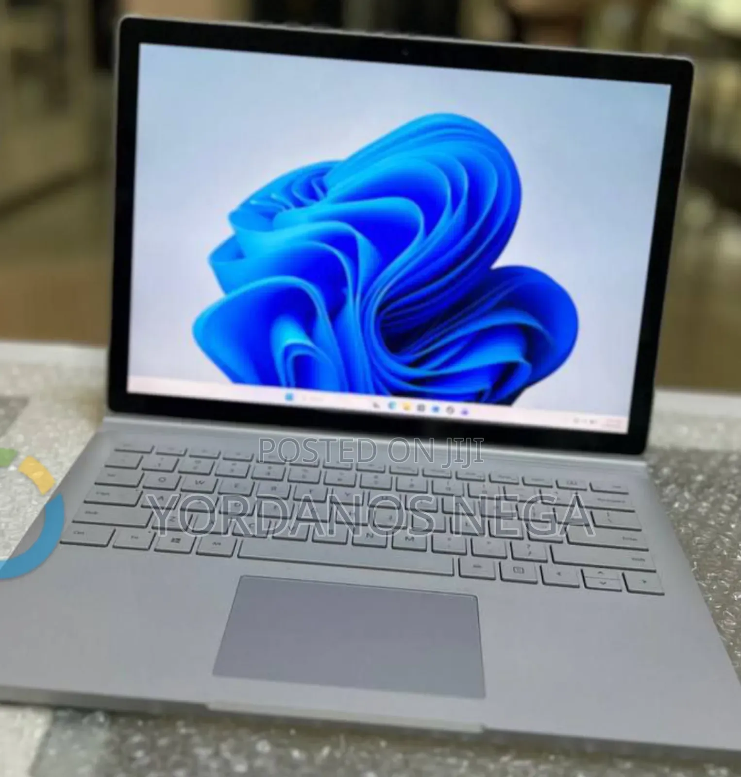 New Laptop Microsoft Surface Book 3 16GB Intel Core i7 SSD 256GB