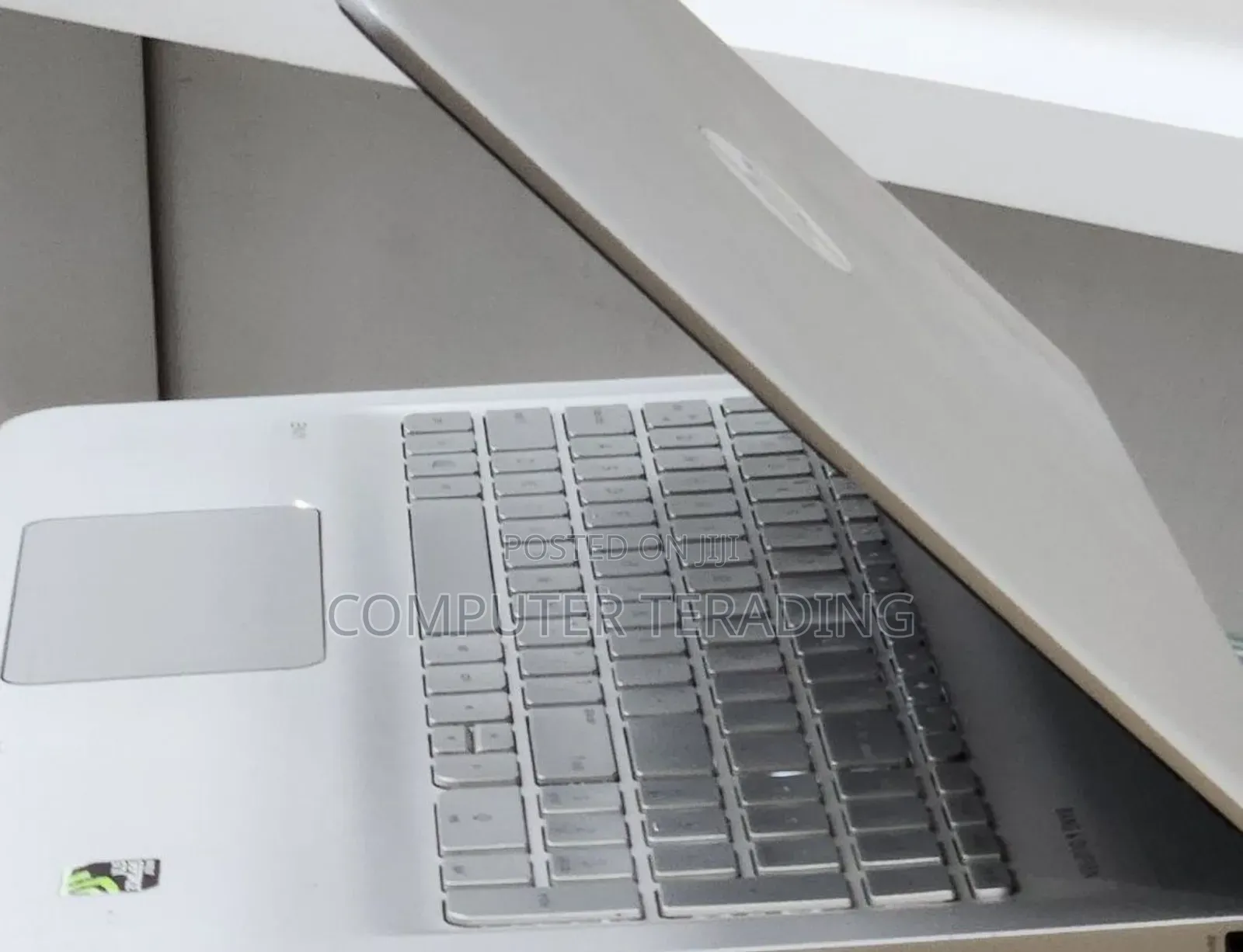 New Laptop HP Envy 15t 12GB Intel Core i5 SSD 128GB