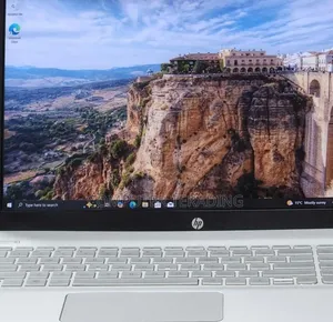 New Laptop HP Envy 15t 12GB Intel Core i5 SSD 128GB