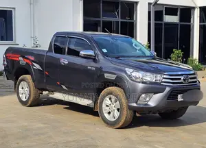 Toyota Hilux 2020 Gray