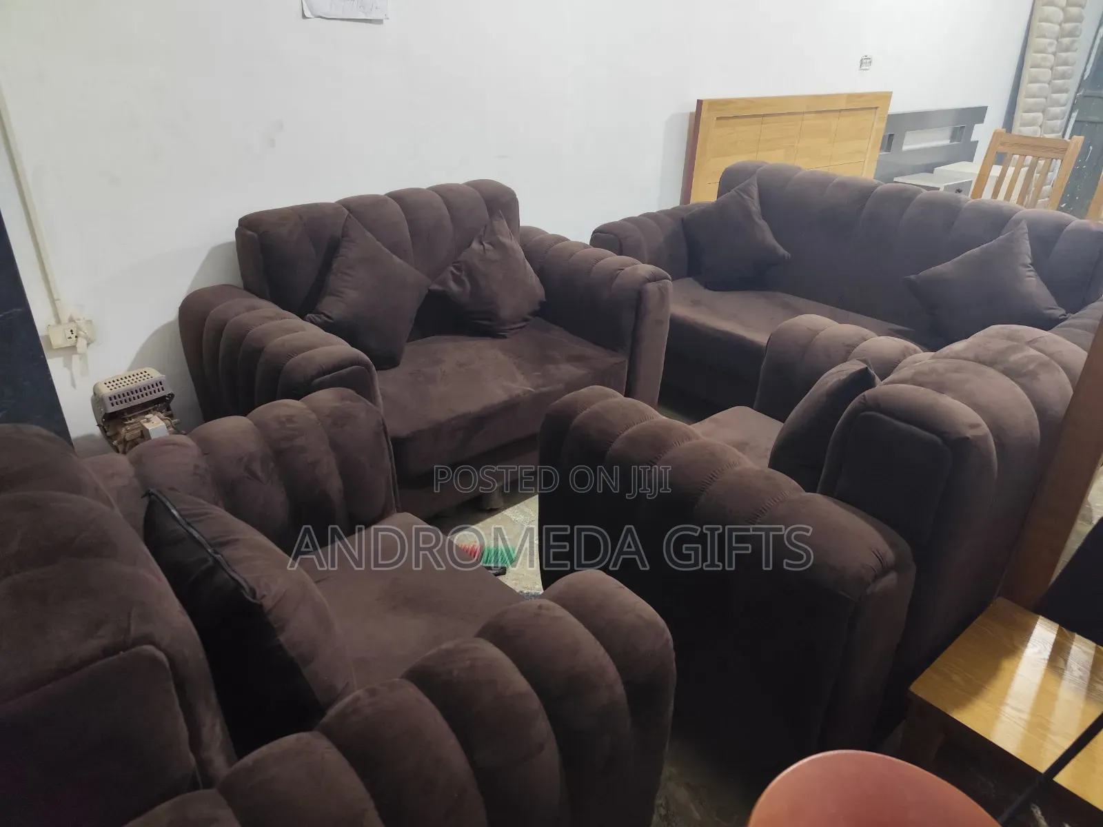 Package Sell King Size Sofa, Dining Table