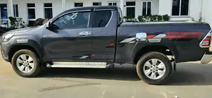 Toyota Hilux 2020 Gray