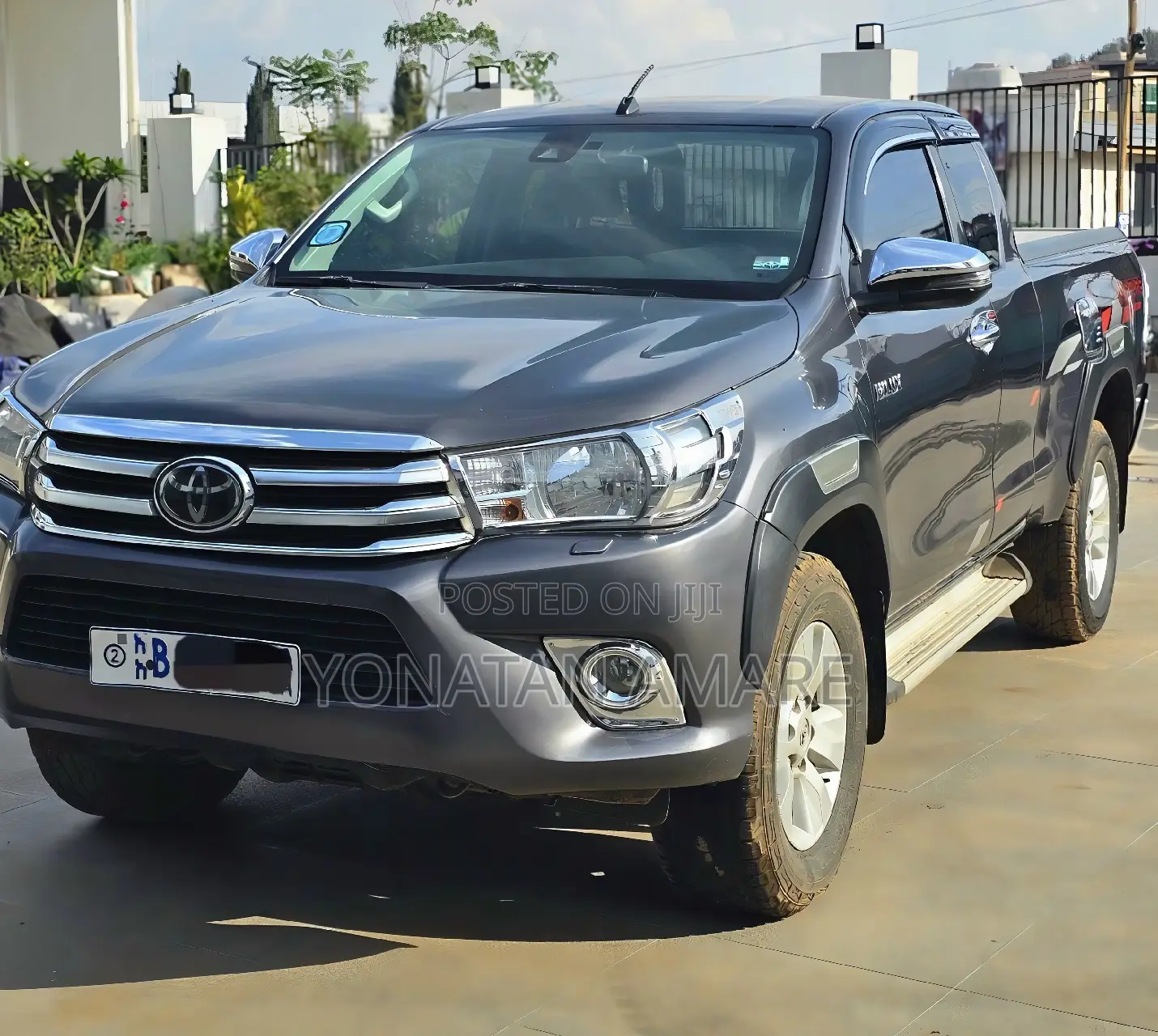 Toyota Hilux 2020 Gray
