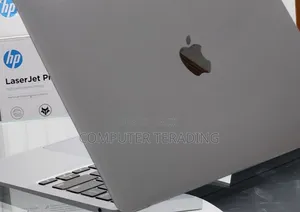 New Laptop Apple MacBook Air 2020 8GB Intel Core i3 SSD 256GB