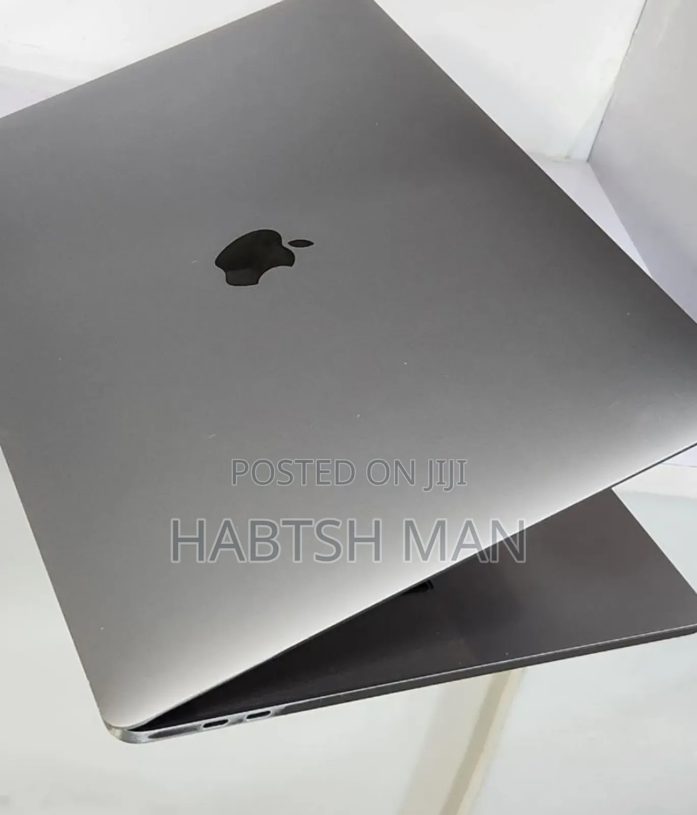 New Laptop Apple MacBook Pro 2018 32GB Intel Core i9 SSD 512GB