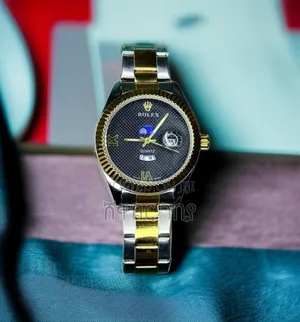 Elegant Rolex Two-Tone Quartz Watch - Black Dial Date