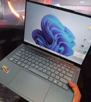 New Laptop Lenovo 16GB AMD Ryzen 7 SSD 512GB