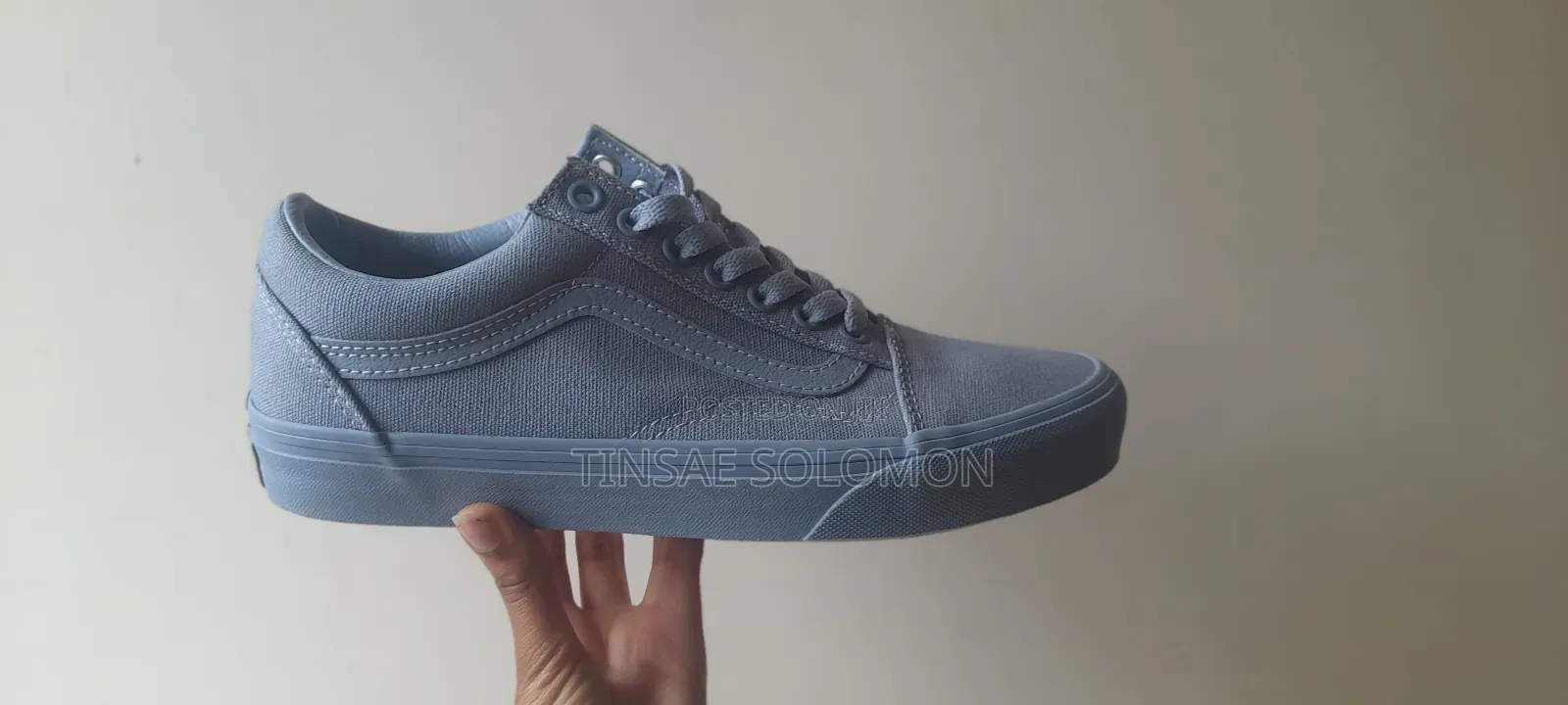 Brand New Vans Old Skool – Size 38