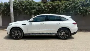 Mercedes-Benz EQC EQC400 4MATIC 2022 White