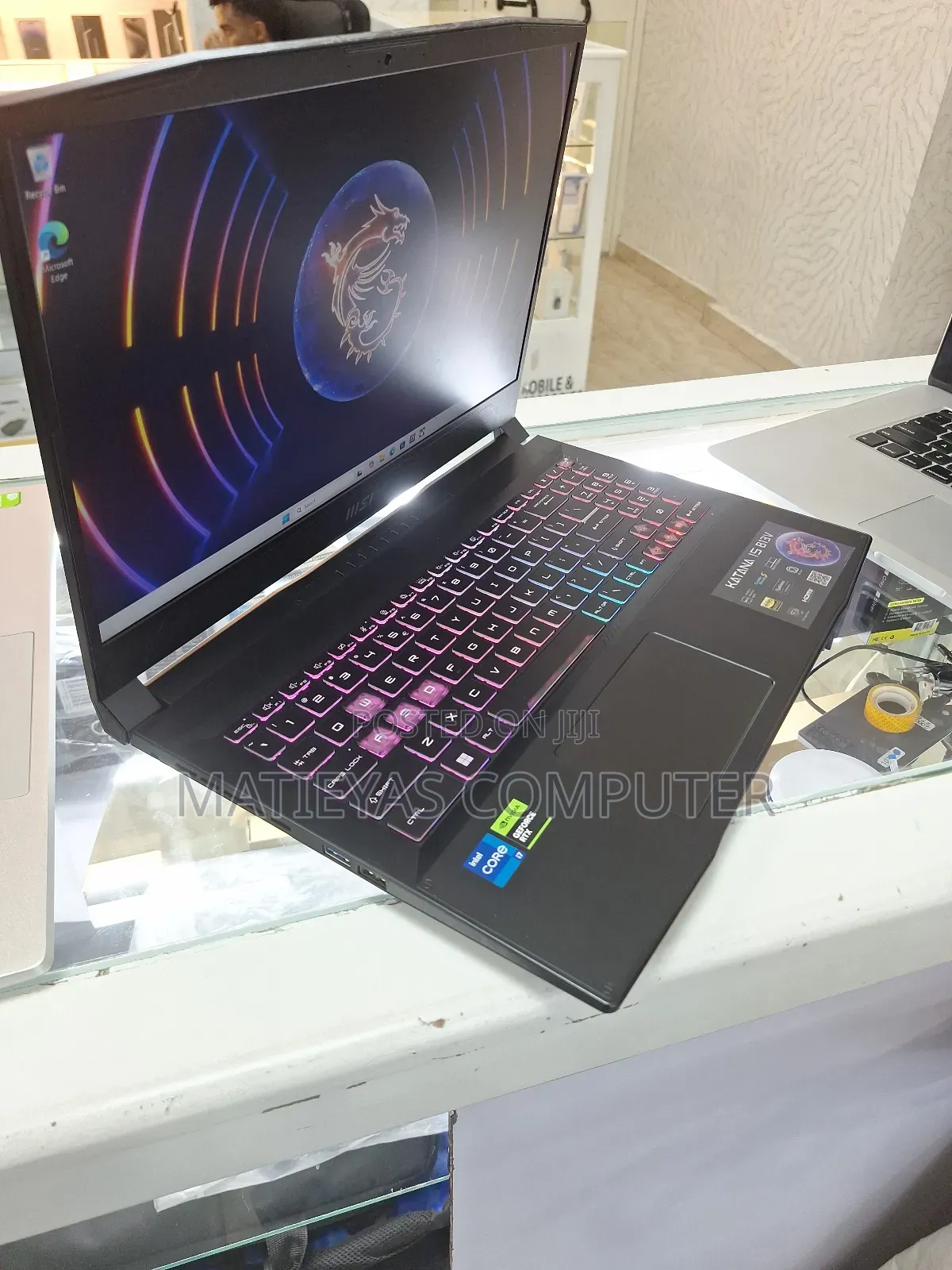 New Laptop MSI Katana 15 16GB Intel Core i7 SSD 1T