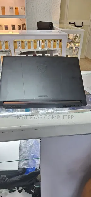 New Laptop MSI Katana 15 16GB Intel Core i7 SSD 1T