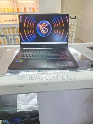 New Laptop MSI Katana 15 16GB Intel Core i7 SSD 1T