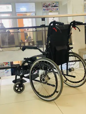 Height-adjustablewheels Walker Elderly Handicapped Foldable Walking