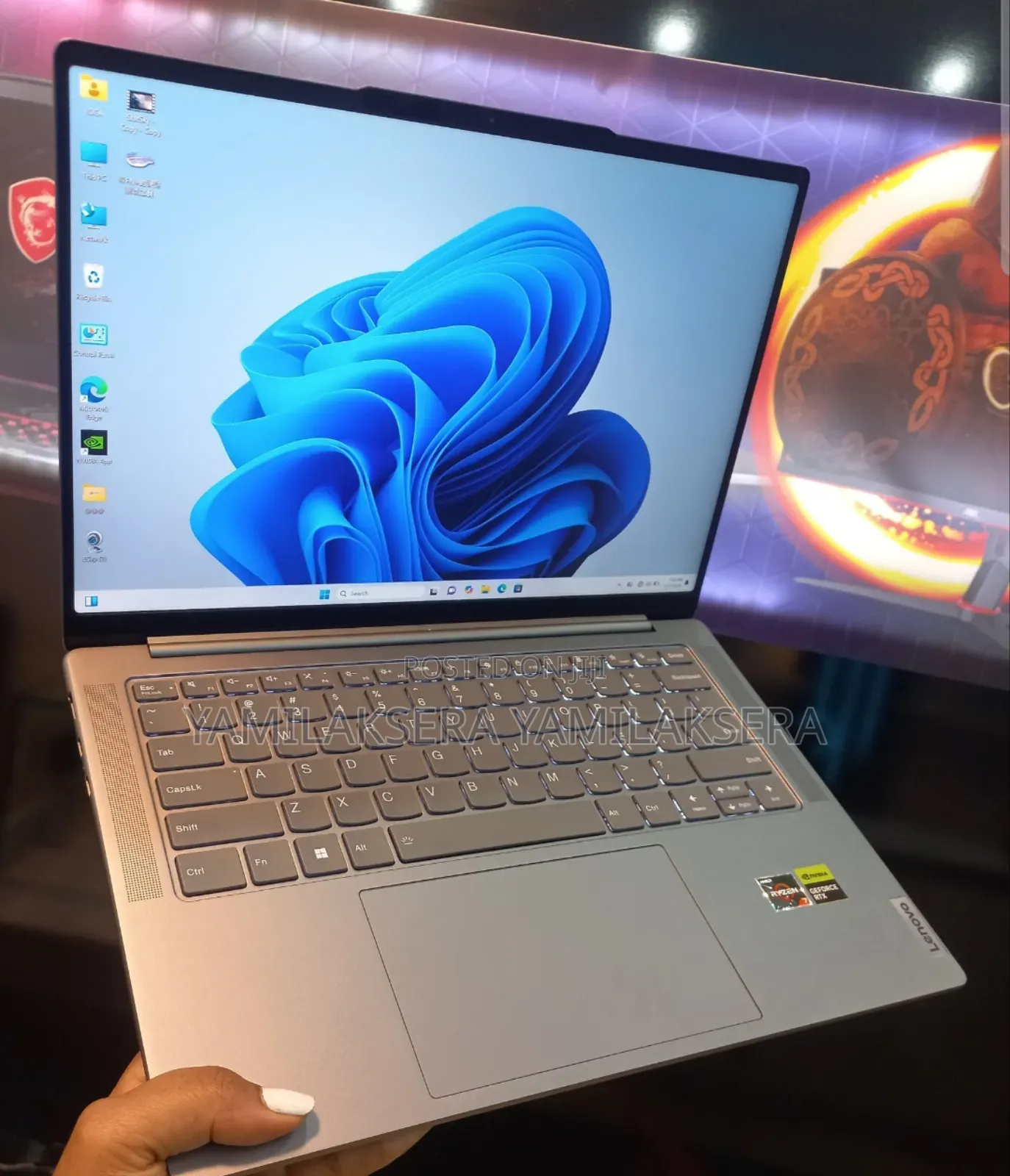 New Laptop Lenovo Legion Pro 7 16GB AMD Ryzen 7 SSD 1T