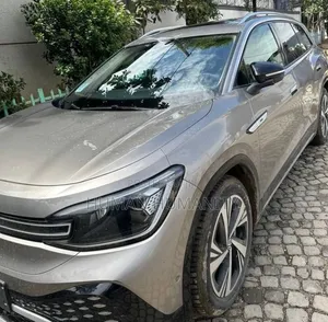 Volkswagen ID.6 2024 Gray