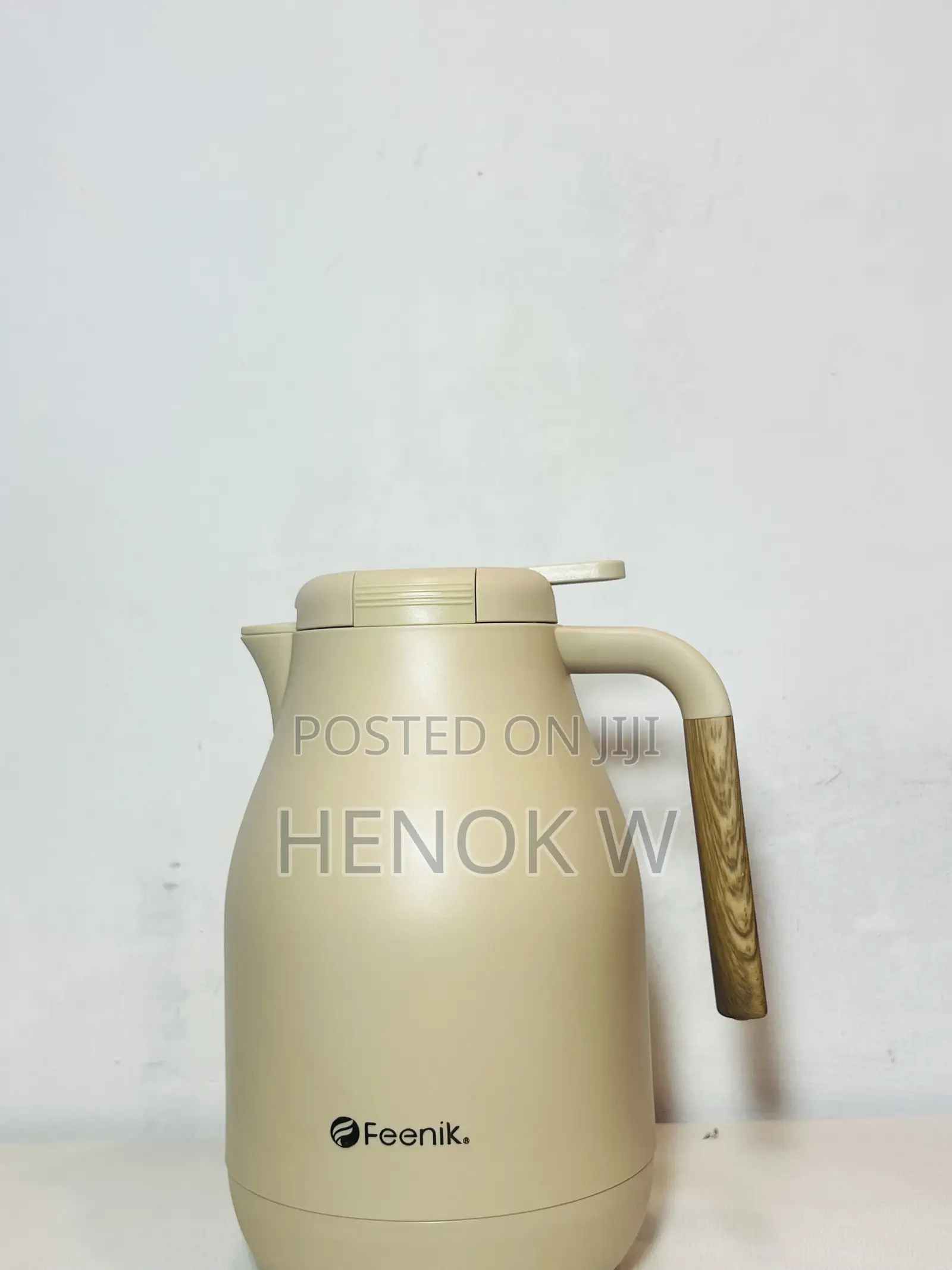 Feenik Vacuum Jug