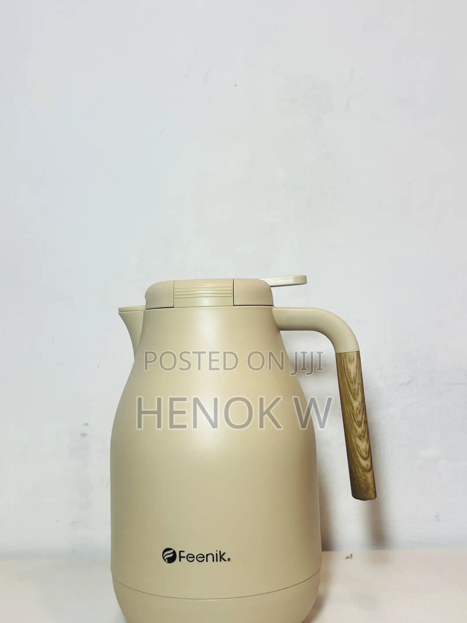 Feenik Vacuum Jug