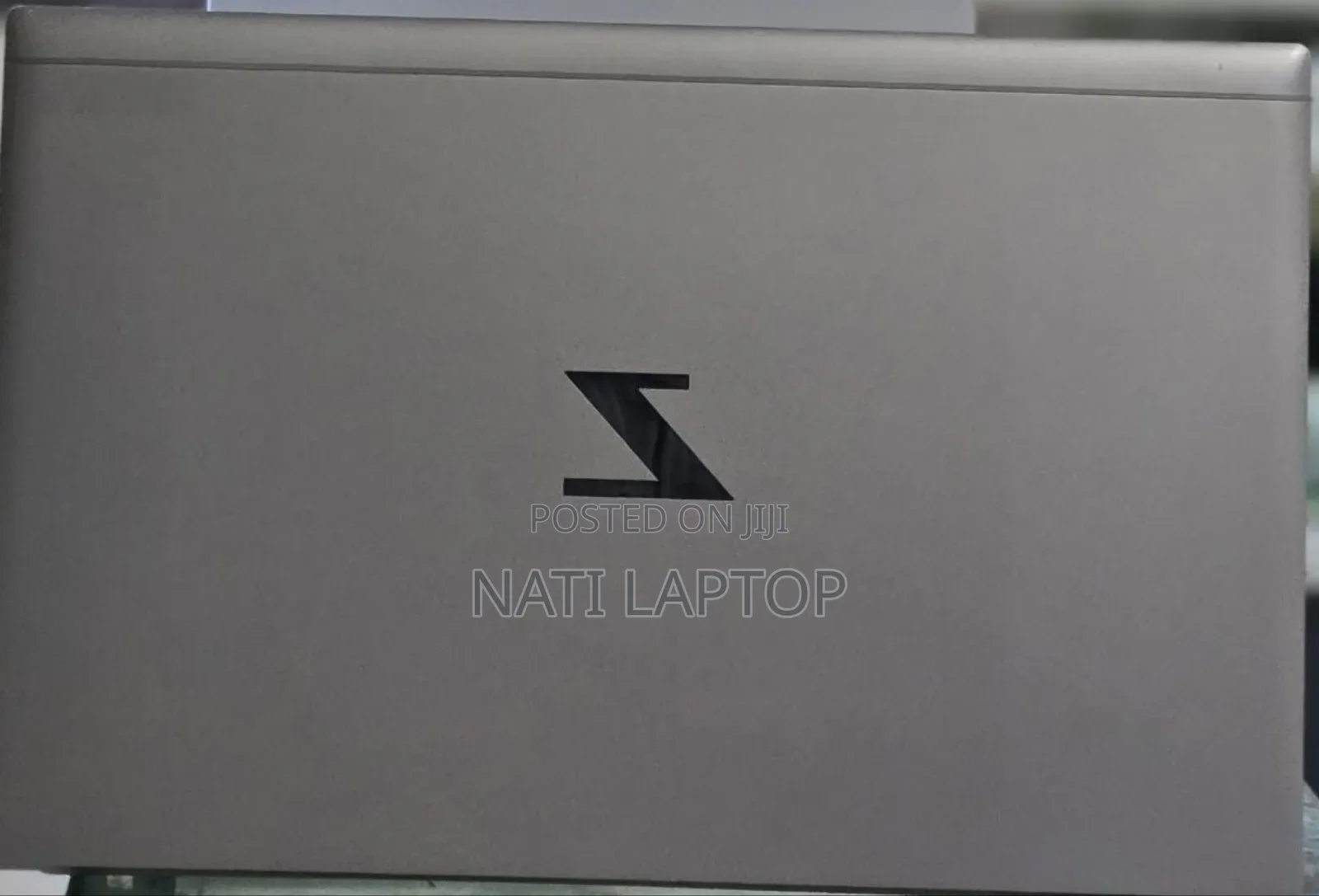 New Laptop HP ZBook Firefly G8 16GB Intel Core i7 SSD 512GB