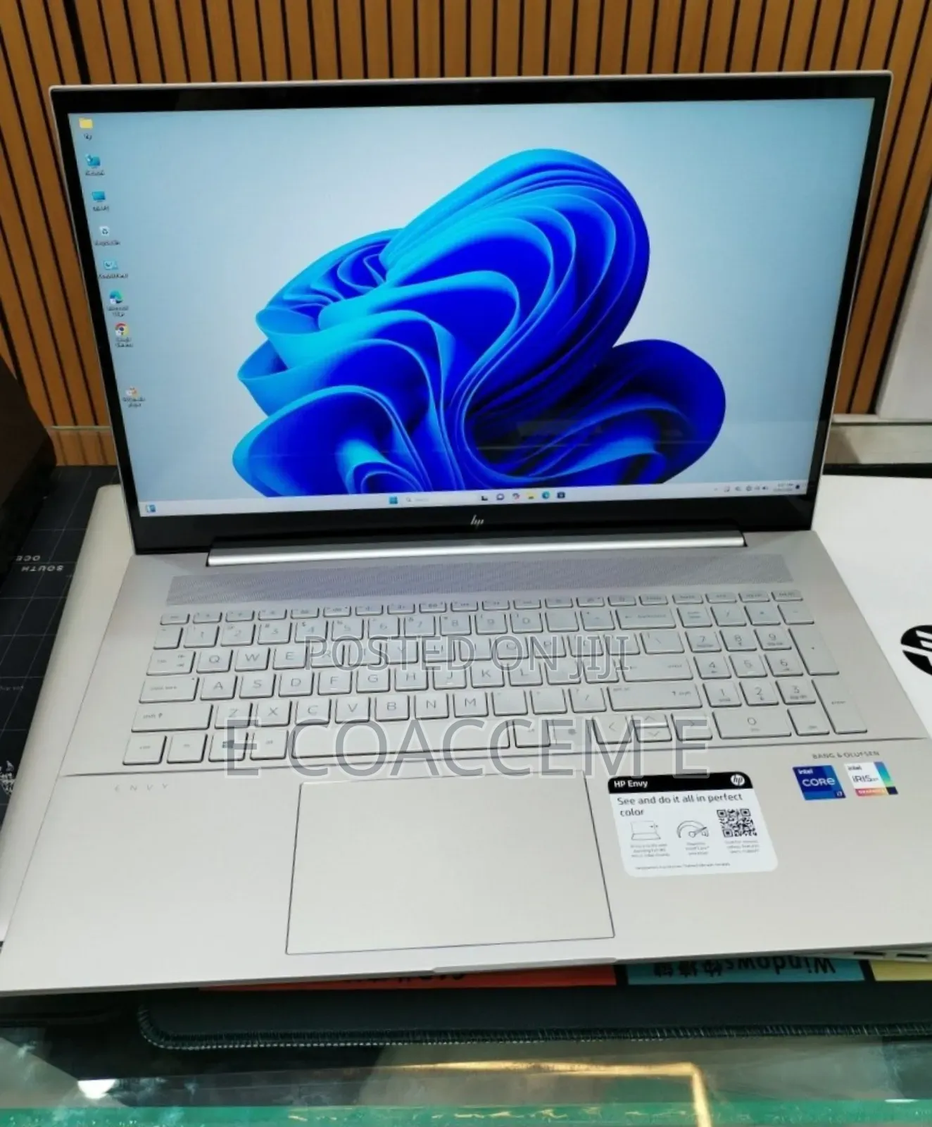 New Laptop HP Envy 17 12GB Intel Core i7 SSD 512GB