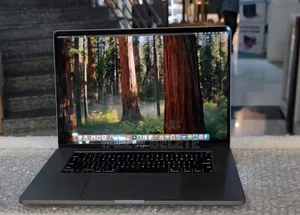 New Laptop Apple MacBook Pro 2019 16GB Intel Core i7 SSD 512GB