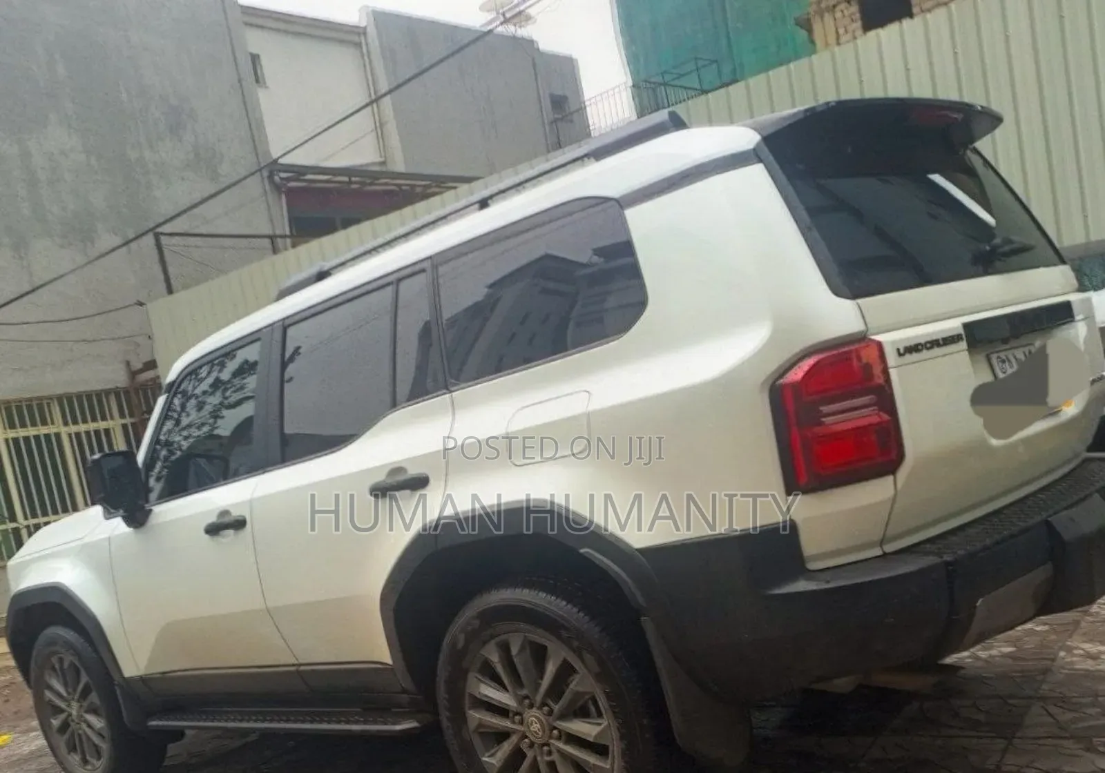 Toyota Land Cruiser 2024 White