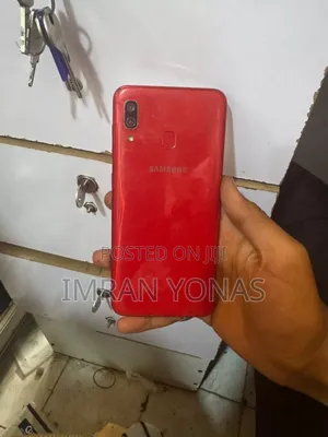 Samsung Galaxy A30 64 GB Red