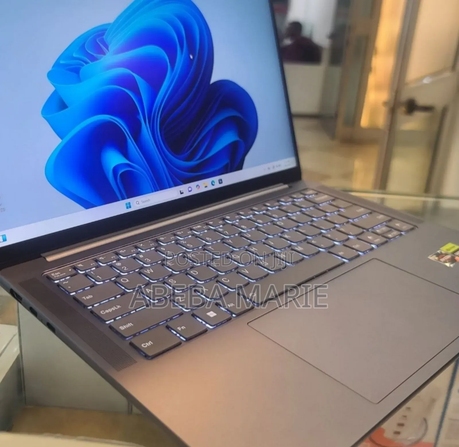 New Laptop Lenovo Yoga 7 15ITL5 16GB AMD Ryzen 7 SSD 512GB