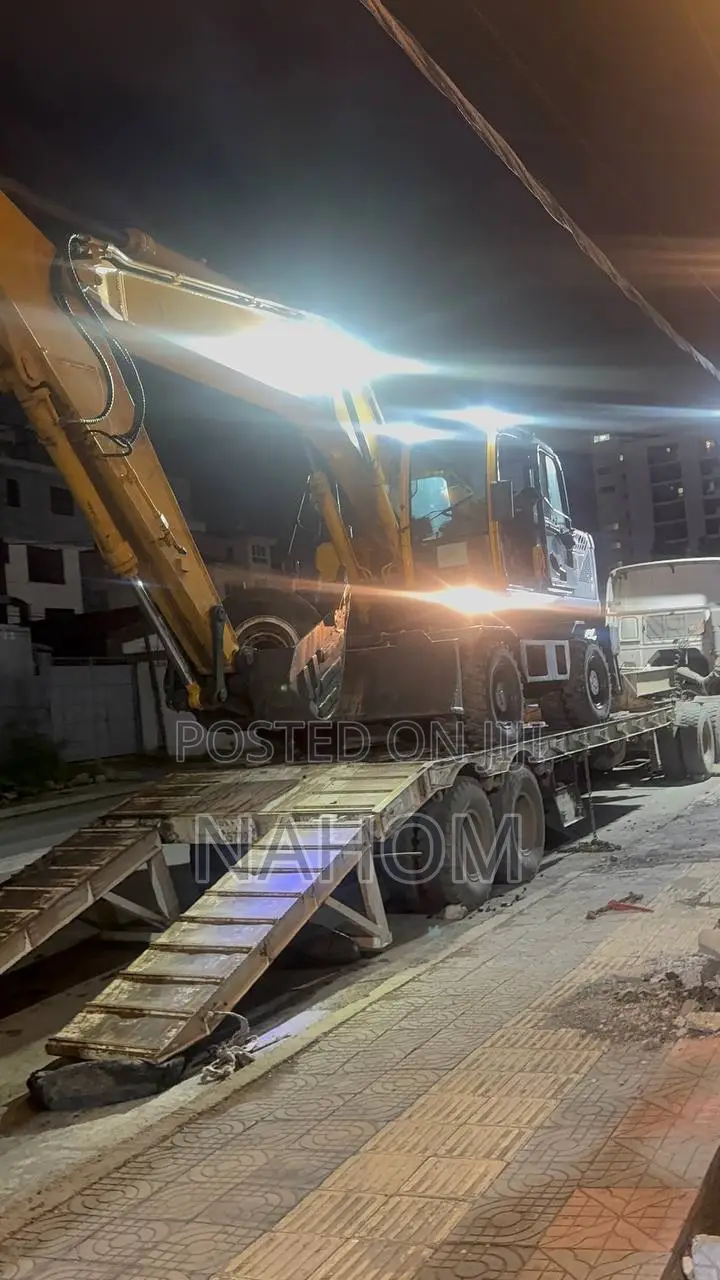 Wheel Excavator Hyundai